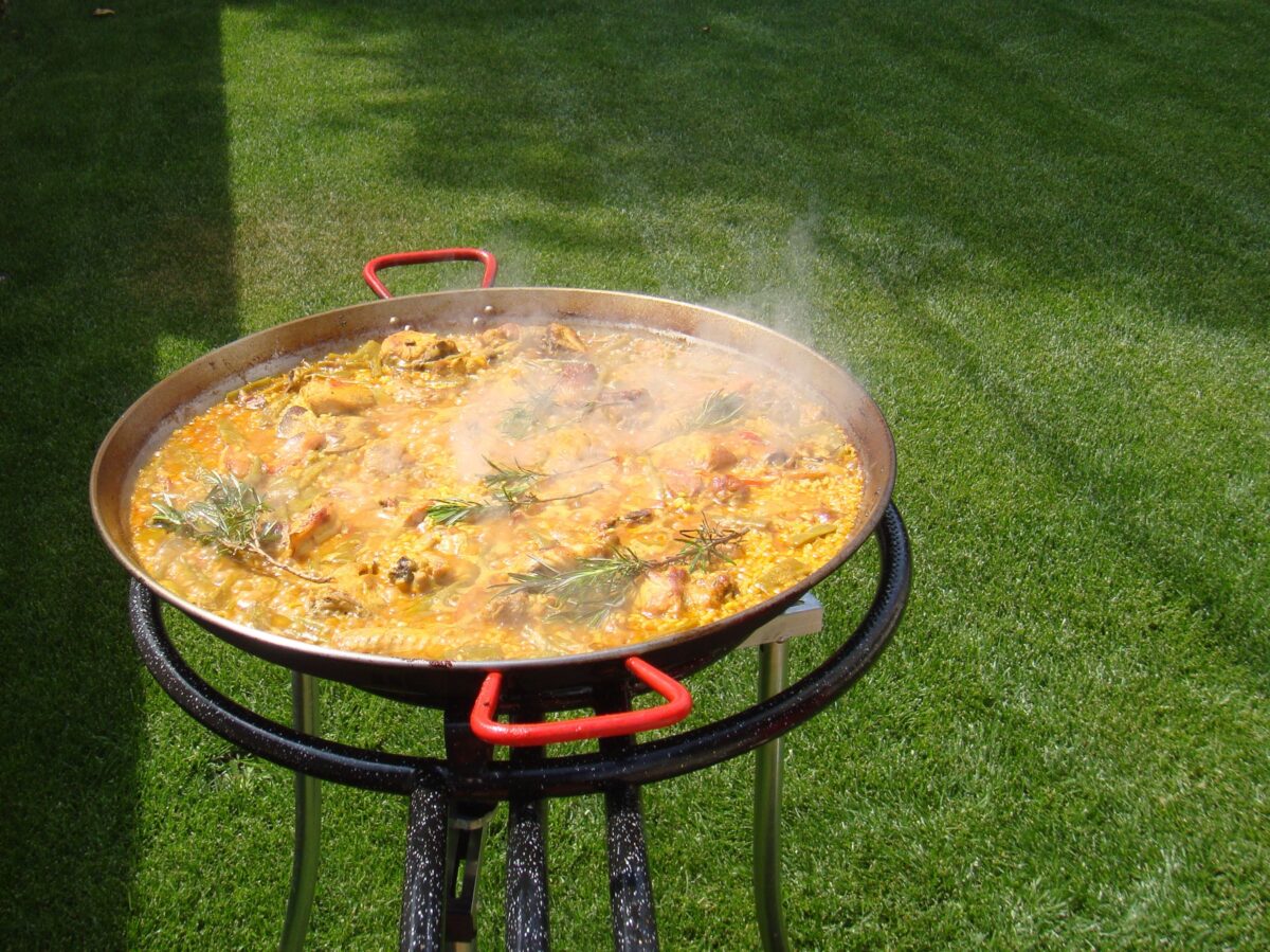 Green Heritage 3rd case study: Valencian Paella, “the art of uniting and sharing”.